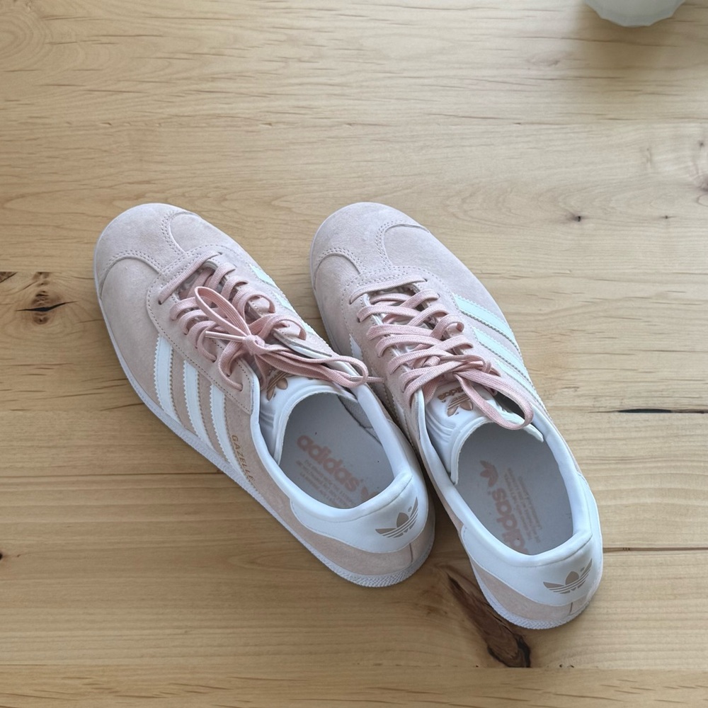 Adidas Gazelle Halo Blush & White Sneakers, worn once, women’s size 10